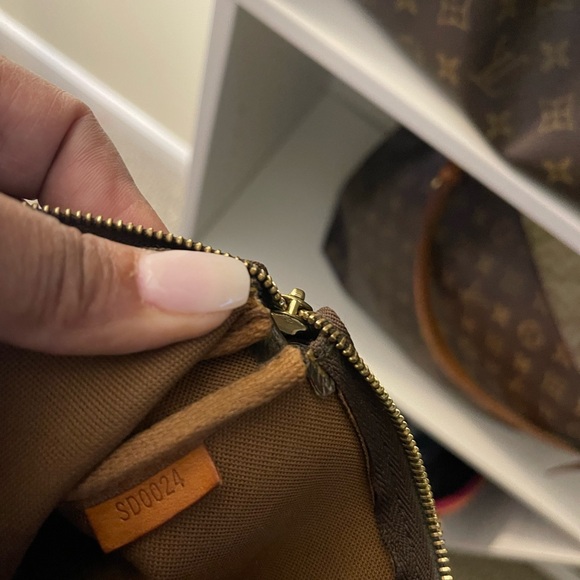 Louis Vuitton Dark Brown Monogram Shoulder Pochette Bag - Picture 10 of 16